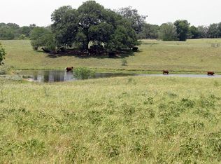 319 R C Ln, Lockhart, TX 78644