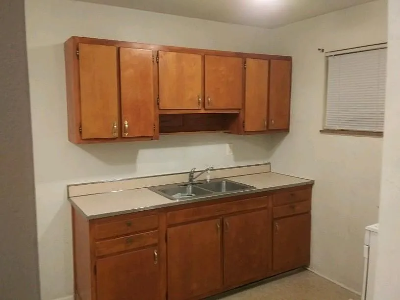 1 bed, 600 sqft, $800 — Photo 2