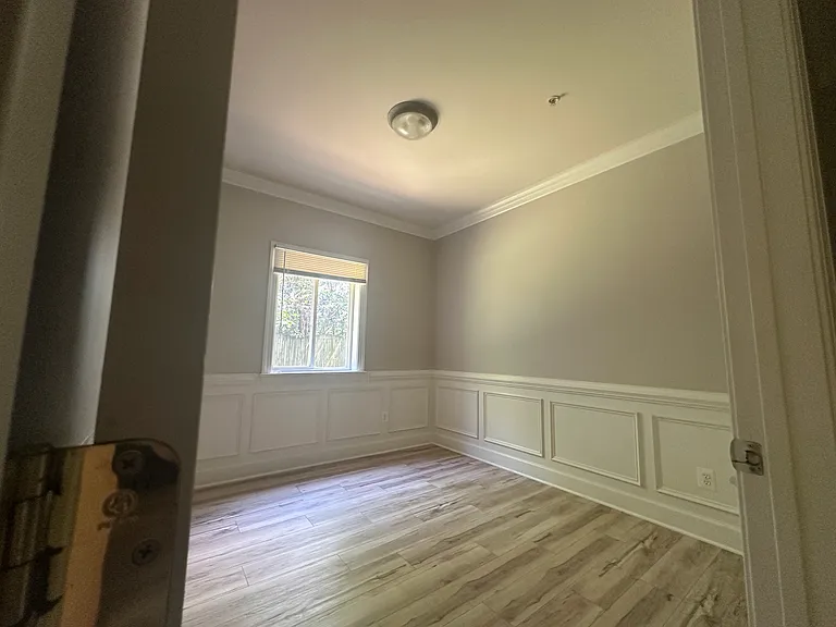 10600 Provincial Dr #102 — Photo 7