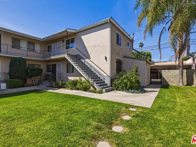 5117 Crenshaw Blvd #7 — Photo 1