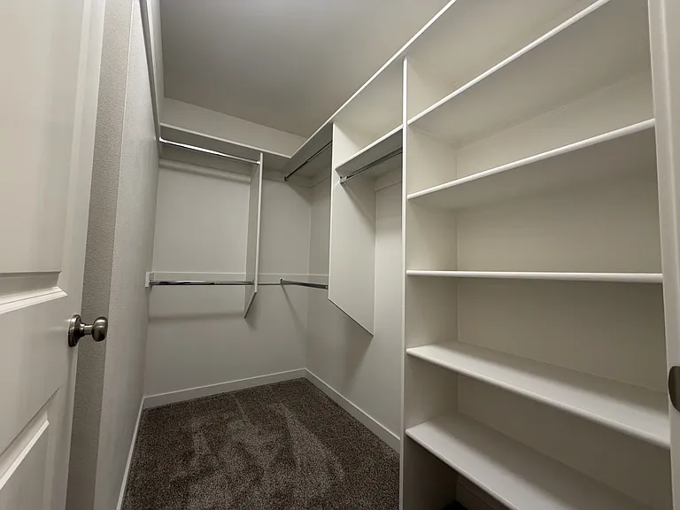4025 Filbert St NE — Photo 29
