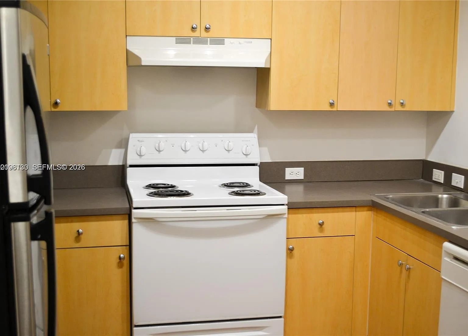 Aventi At Aventura Condo — Photo 2