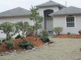 340 Harbor View Loop SE, Ocean Shores, WA 98569