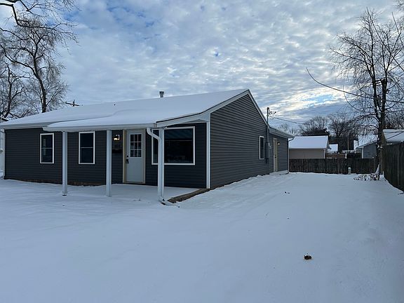 3rd image of 804 S Scottswood Dr