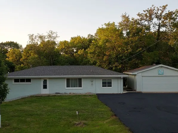 5516 SE 6th Ave, Pleasant Hill, IA 50327