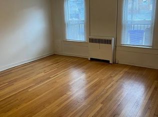 18 Davis St #1, Poughkeepsie, NY 12601
