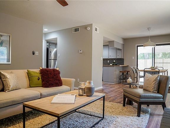 3rd image of 8503 Fathom Cir #A