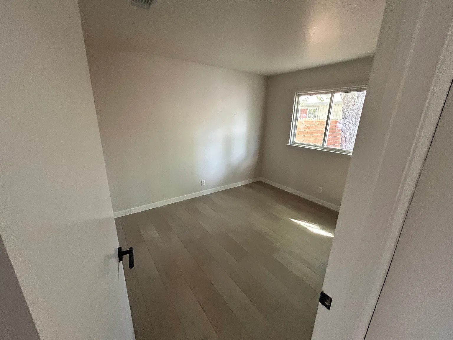 8012 Wonder St — Photo 2
