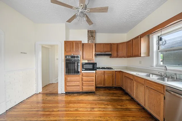 3 bed, 2125 sqft, $2,175 — Photo 1