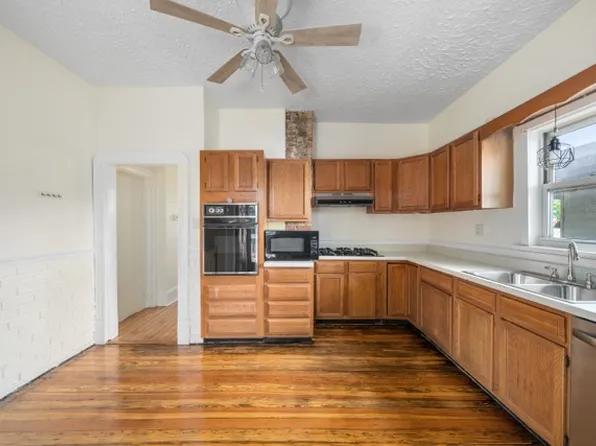 545 Day Ave SW, Roanoke, VA 24016