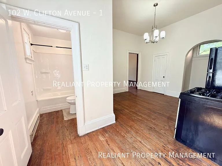 102 W Clifton Ave #1 — Photo 7