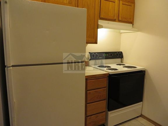 4th image of 2120 172nd St E
