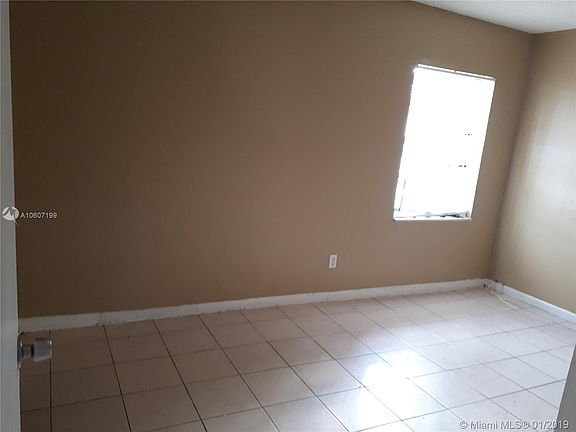 5th image of 3453 NW 194th Ter
