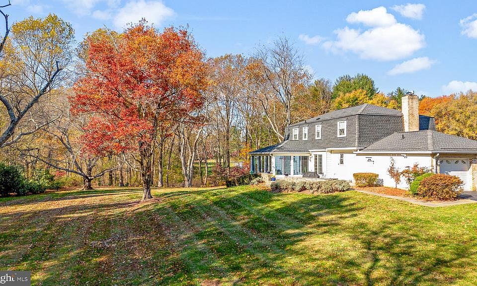 2nd image of 600 BRIGHTON KNOLLS DRIVE
