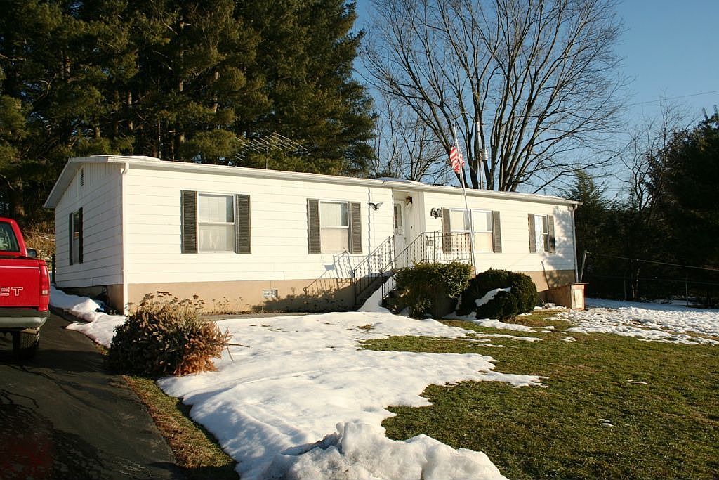 1622 Newbern Rd, Pulaski, VA 24301 Zillow