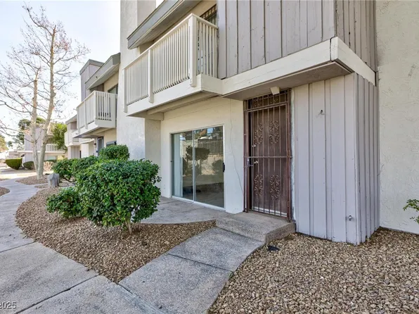 600 Willow Green Dr, Las Vegas, NV 89169