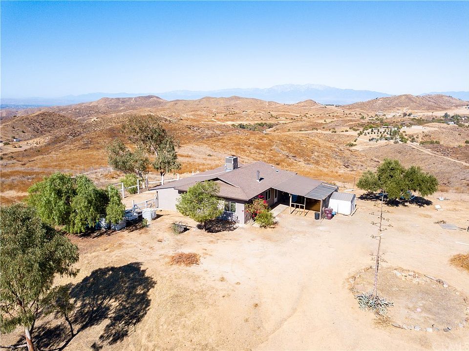 1st image of 23545 La Belle Ln