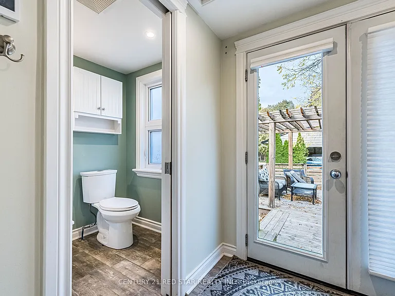 458 Dundurn St S — Photo 23