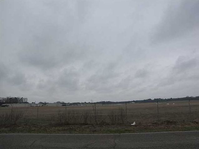2nd image of Airport Rd