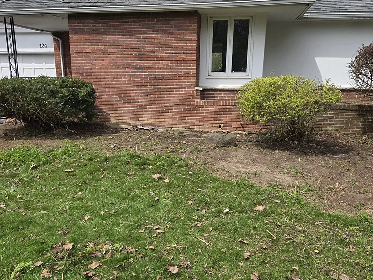 124 Penarrow Rd — Photo 3