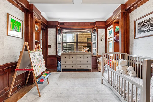 Sold by Douglas Elliman | media 10