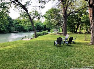 284 Deer Slayer Dr, Seguin, TX 78155