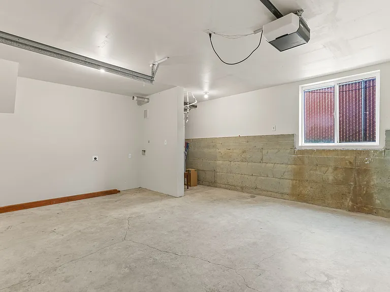 2020 NE Rodney Ave #C — Photo 34