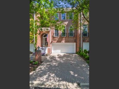 211 Campbell Ct, Geneva, IL, 60134