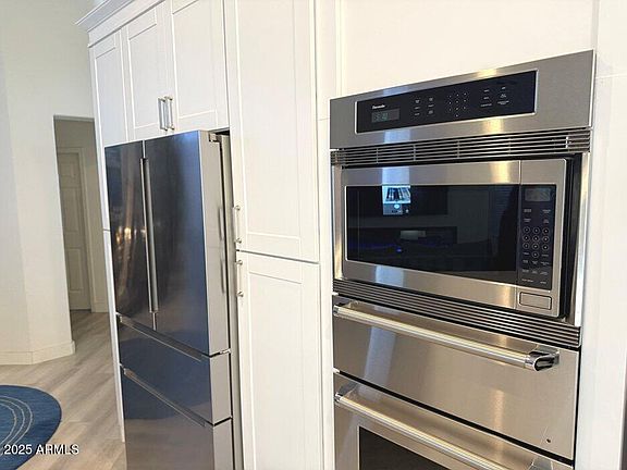 5th image of 9130 E ROSEMONTE Drive