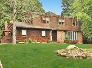 7 Gallop Ct, New City, NY 10956