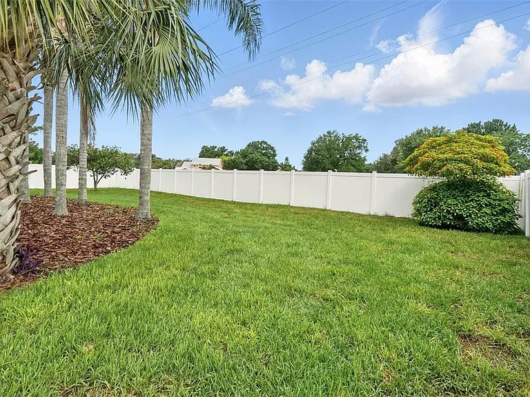 7925 Tumblestone Dr — Photo 38