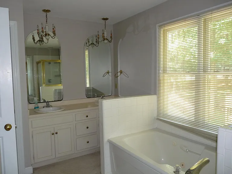 10700 Marabou Ct — Photo 15