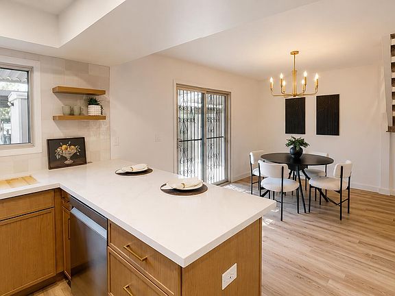 3rd image of 2868 E CLARENDON Avenue