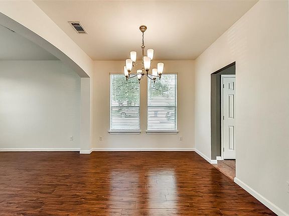 5th image of 7928 Vista Hill Ln