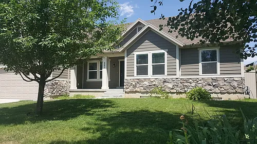 961 E 650 S Photo 1