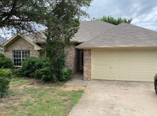 1024 Brittany Dr, Denton, TX 76209