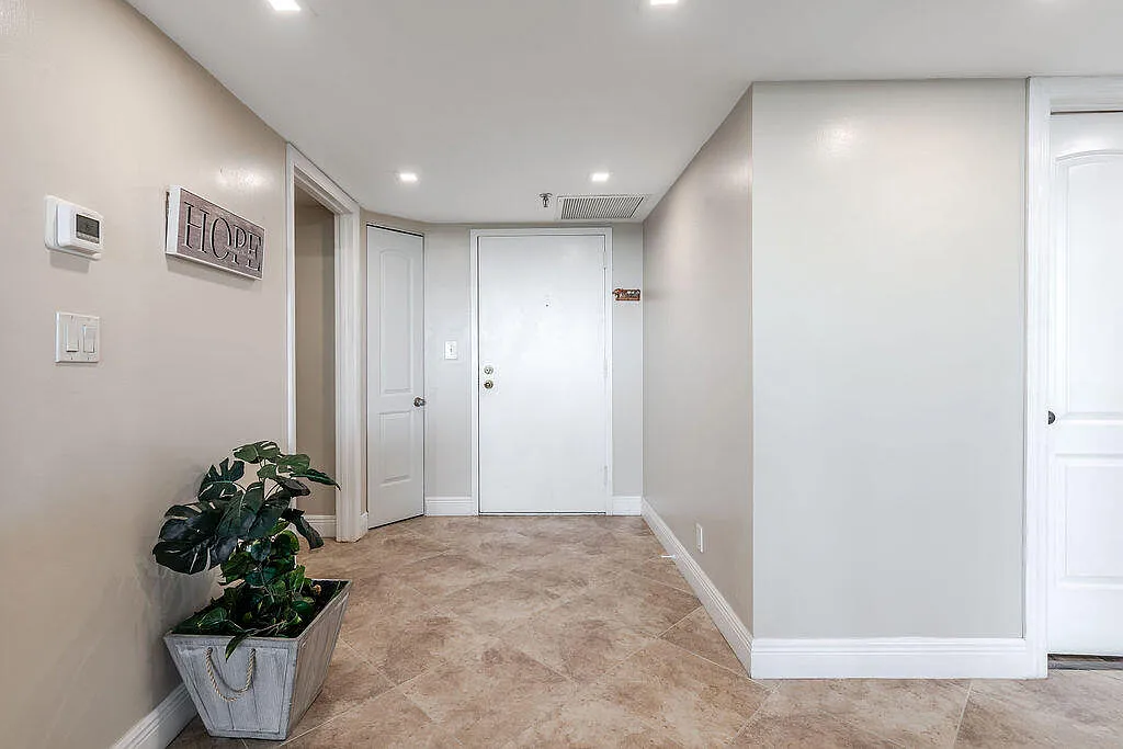 2 bed, 2.0 bath, 1310 sqft, $2,975 — Photo 4