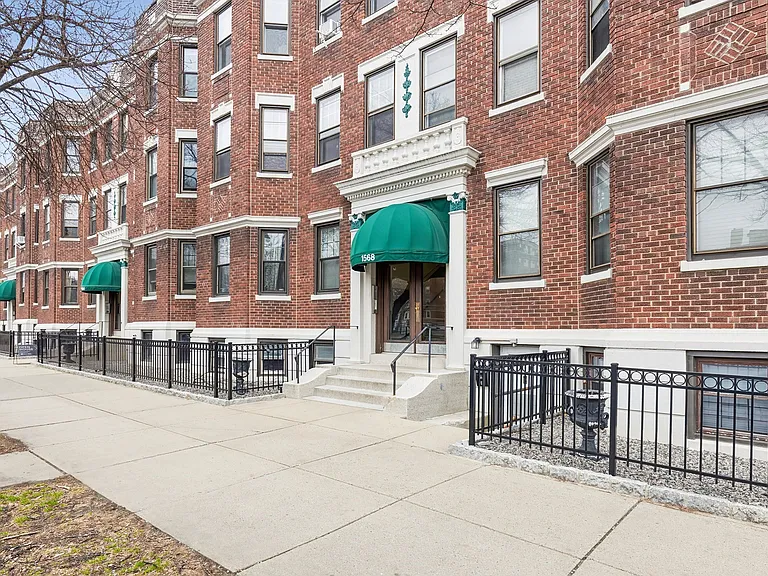 1568 Commonwealth Ave #8 — Photo 14