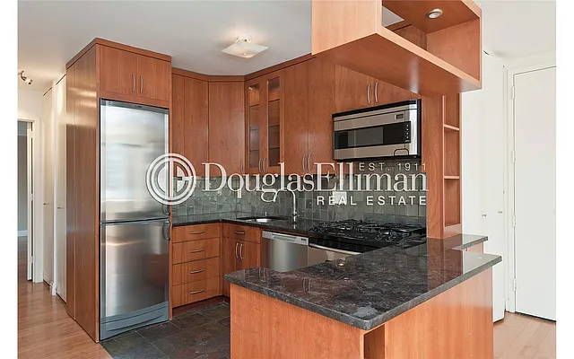 Rented by Douglas Elliman | media 7