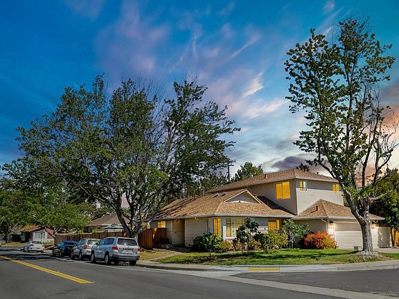 Main house (first floor only) for rent. ADU above the garage on second floor excluded from lease.