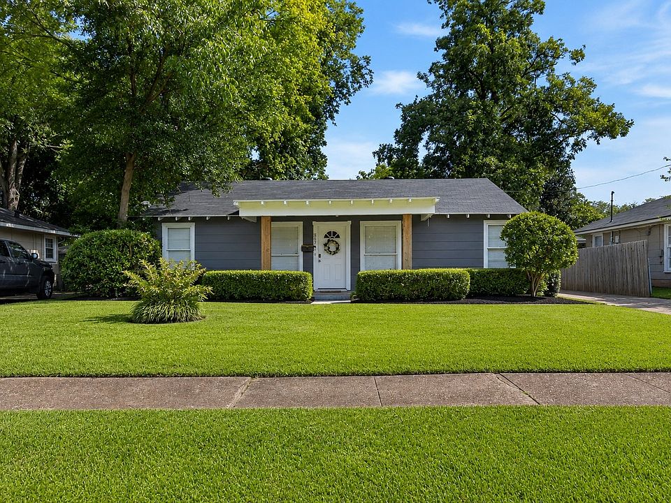 1st image of 367 Leland Ave