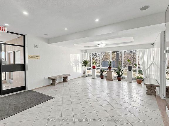 4th image of 455 Sentinel Rd #1410
