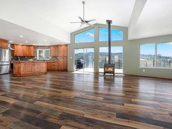 5th image of 5250 Merritt Ln