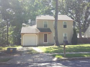 72 Oak Forest Dr, Sicklerville, NJ 08081