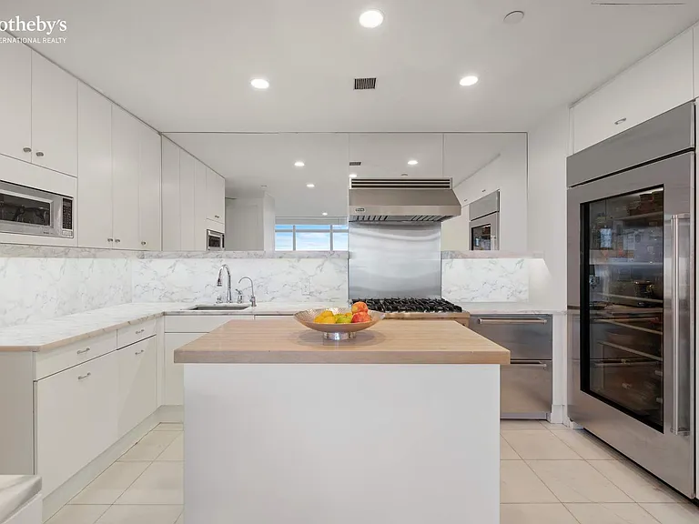 25 Columbus Cir #75CE — Photo 15