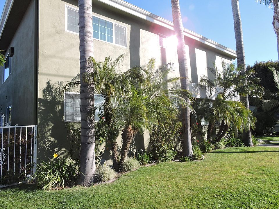 1st image of 11937 W Jefferson Blvd #1