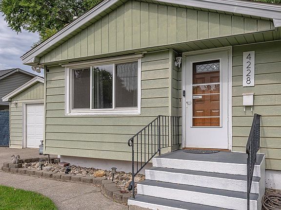 4th image of this home