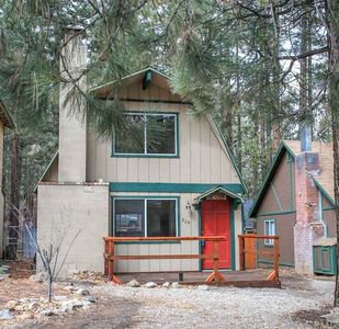 824 Elm St, Big Bear Lake, CA, 92315