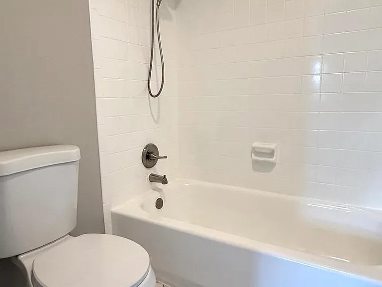 2819 Banks Ct — Photo 19