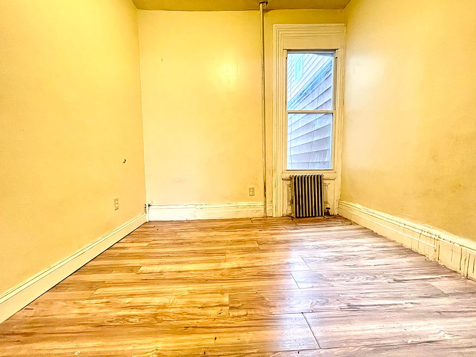2nd image of 117 Storms Ave #1E
